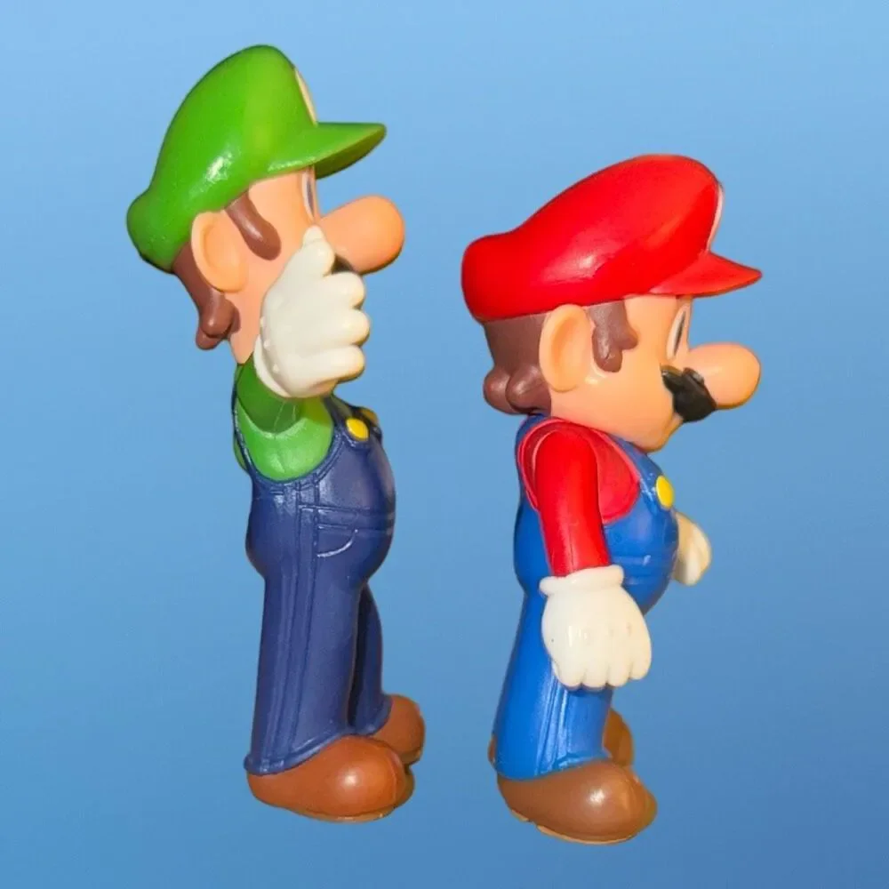 Nintendo Super Mario Bros Mario & Luigi Figures 2.5”3” B21